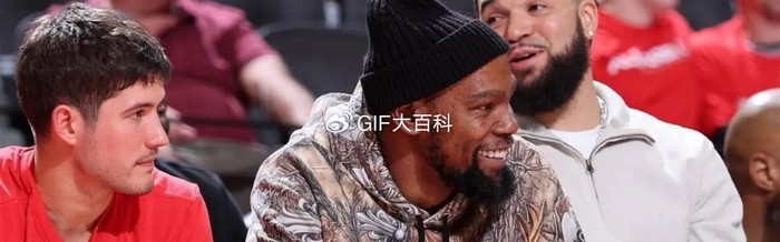 v体育-火湖大战的G4，二级犯规恶意出场的艾顿，全场9中2的詹姆斯|申京|湖人|阿尔佩伦-申京|休斯敦火箭队|洛杉矶湖人队_新浪体育_新浪新闻