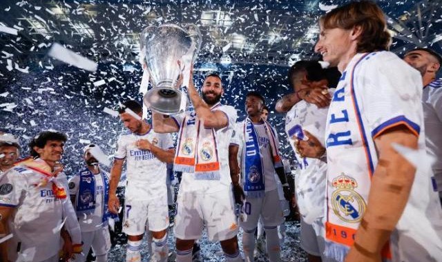 v站体育-官方：本泽马与皇马提前解约，季终自由身离队