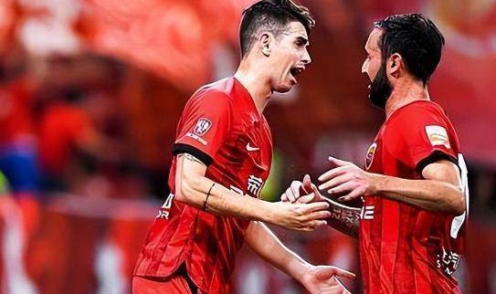 v站体育-【中超】奥斯卡巴尔加斯破门 海港2比0蓉城继续第二